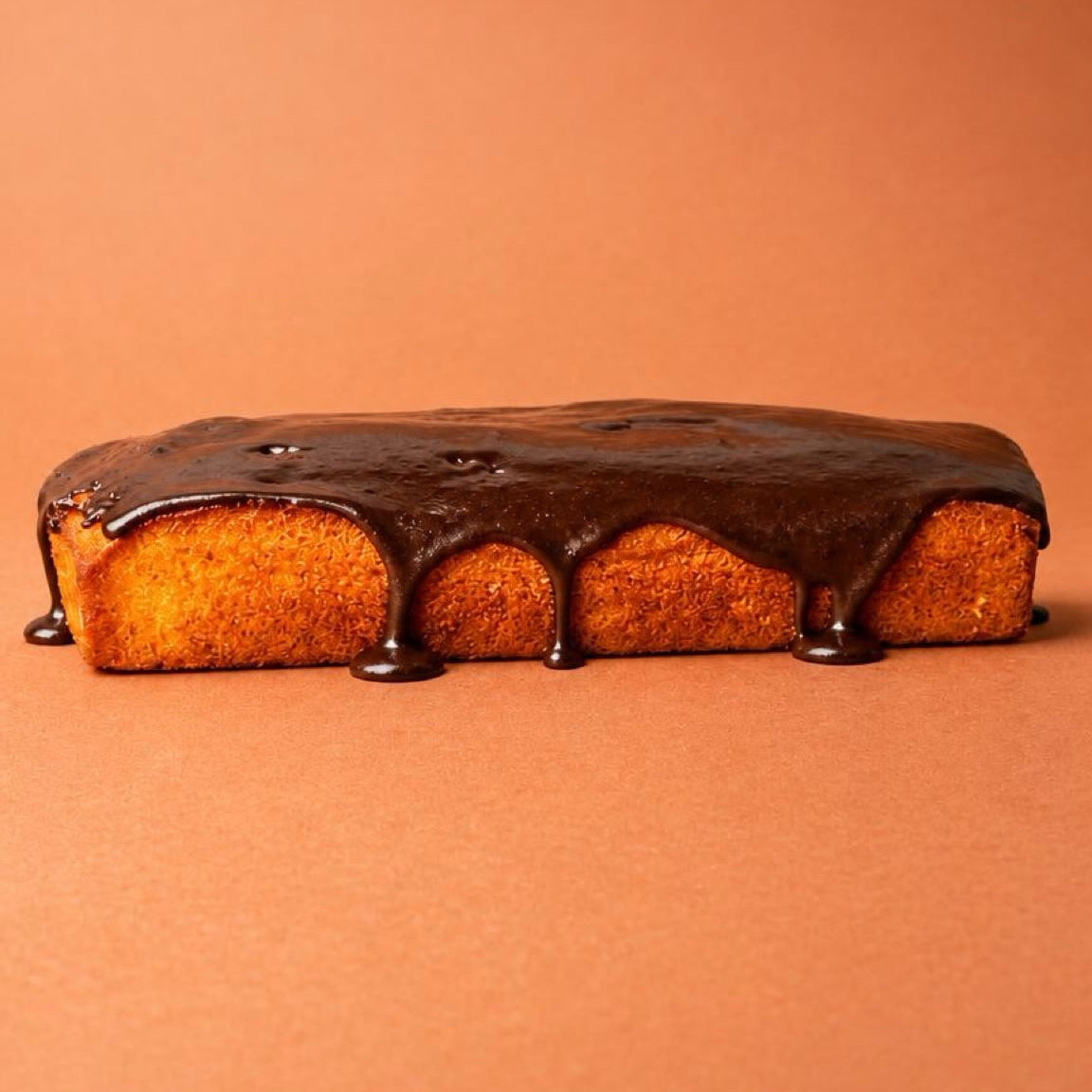 2 Bolos: 1 Bolo de Chocolate + 1 Bolo de Cenoura | Bolo de Aniversário Artesanal