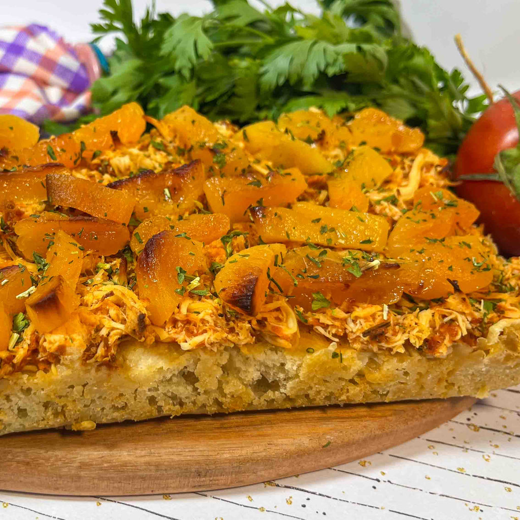 Pizza de Frango Artesanal com Damasco | Pizza de Aniversário de Frango com Damasco