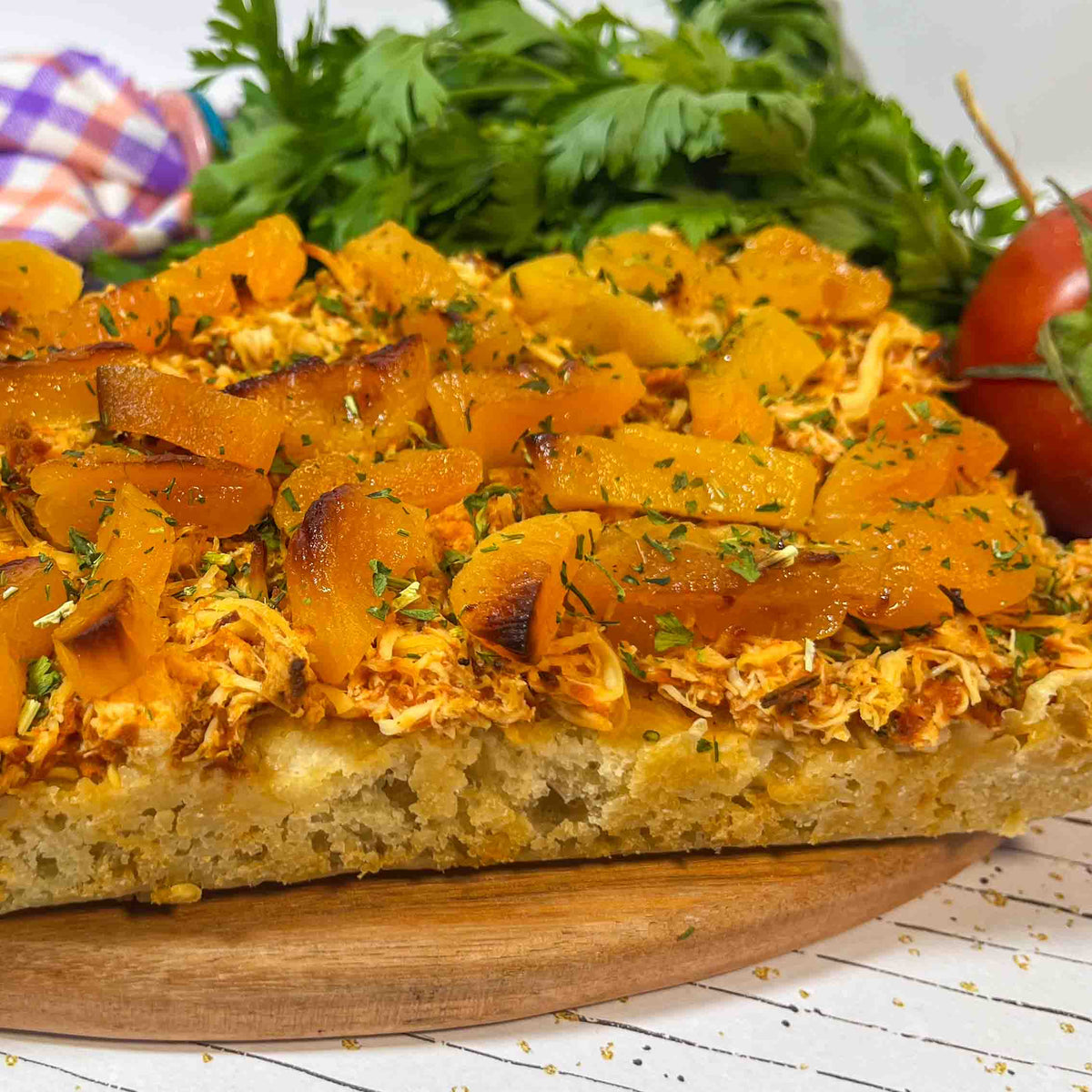 Pizza de Frango Artesanal com Damasco | Pizza de Aniversário de Frango com Damasco