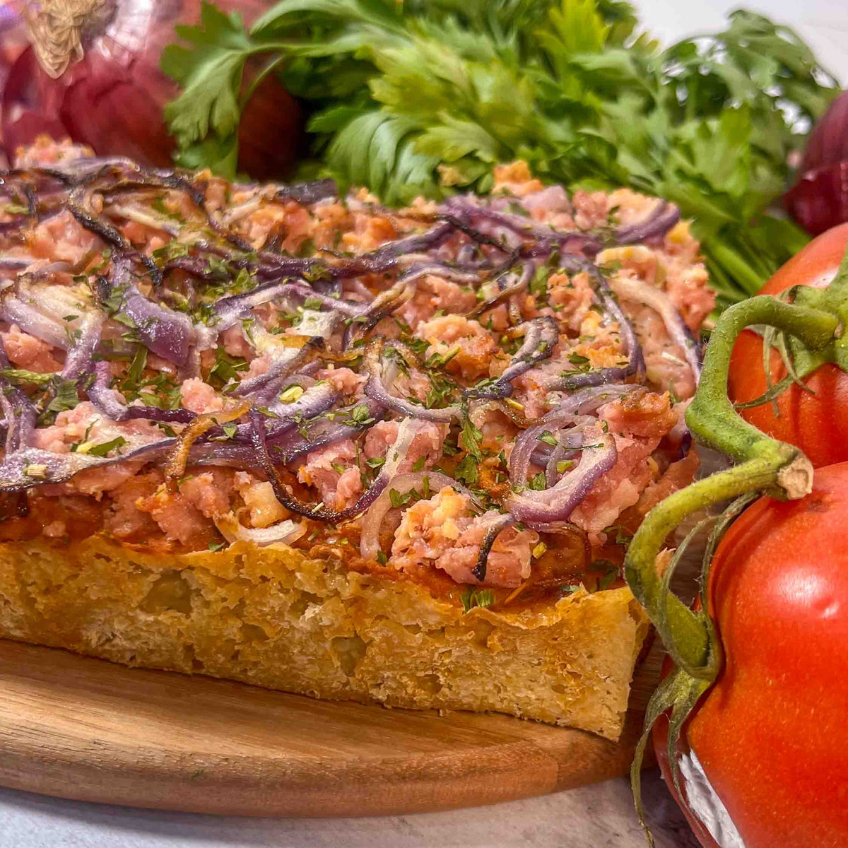 Pizza Artesanal de Calabresa com Cebola Roxa  | Pizza de Aniversário de Calabresa com Cebola Roxa